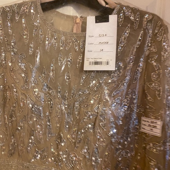 BRAND NWT MACDUGGAL GOWN - Picture 5 of 7